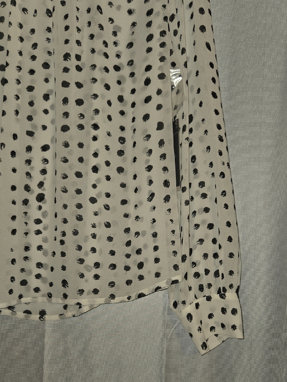 Worthington Polka Dot Long-Sleeve Blouse - White with Black Dots Size Large NWT - Picture 2 of 7